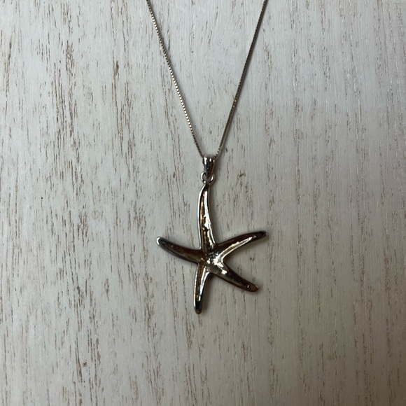 Starfish necklace - Picture 7 of 9